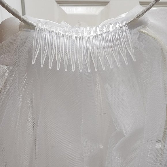 Perfect princess gown for Flower girl, baptism, first communion or confirmation. - Picture 12 of 13